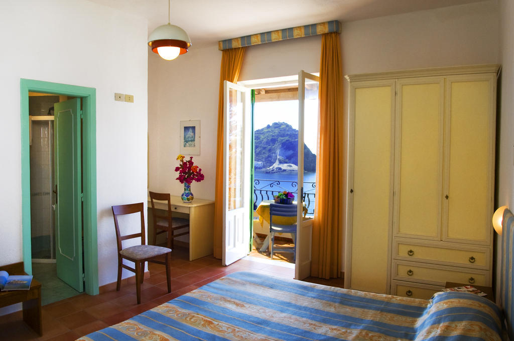Hotel Villa Bina Sant'Angelo  Szoba fotó
