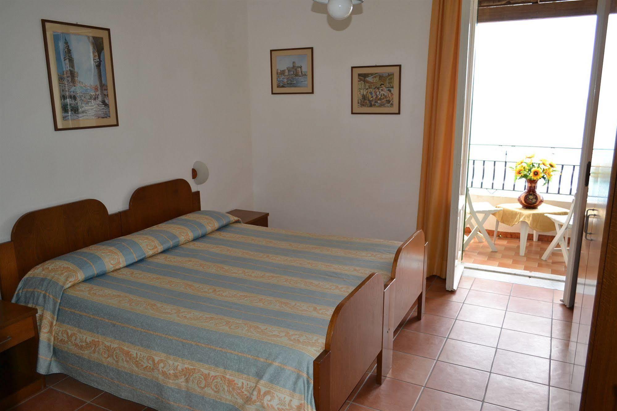 Hotel Villa Bina Sant'Angelo  Kültér fotó