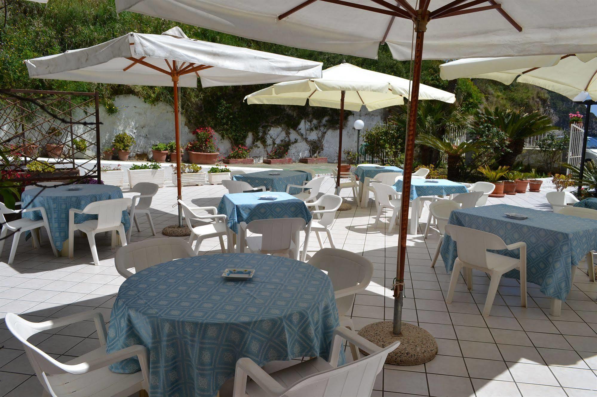 Hotel Villa Bina Sant'Angelo  Kültér fotó