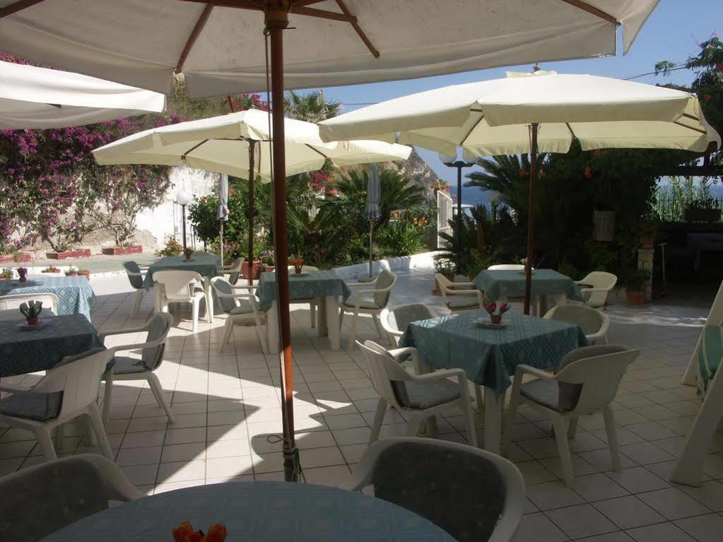 Hotel Villa Bina Sant'Angelo  Kültér fotó